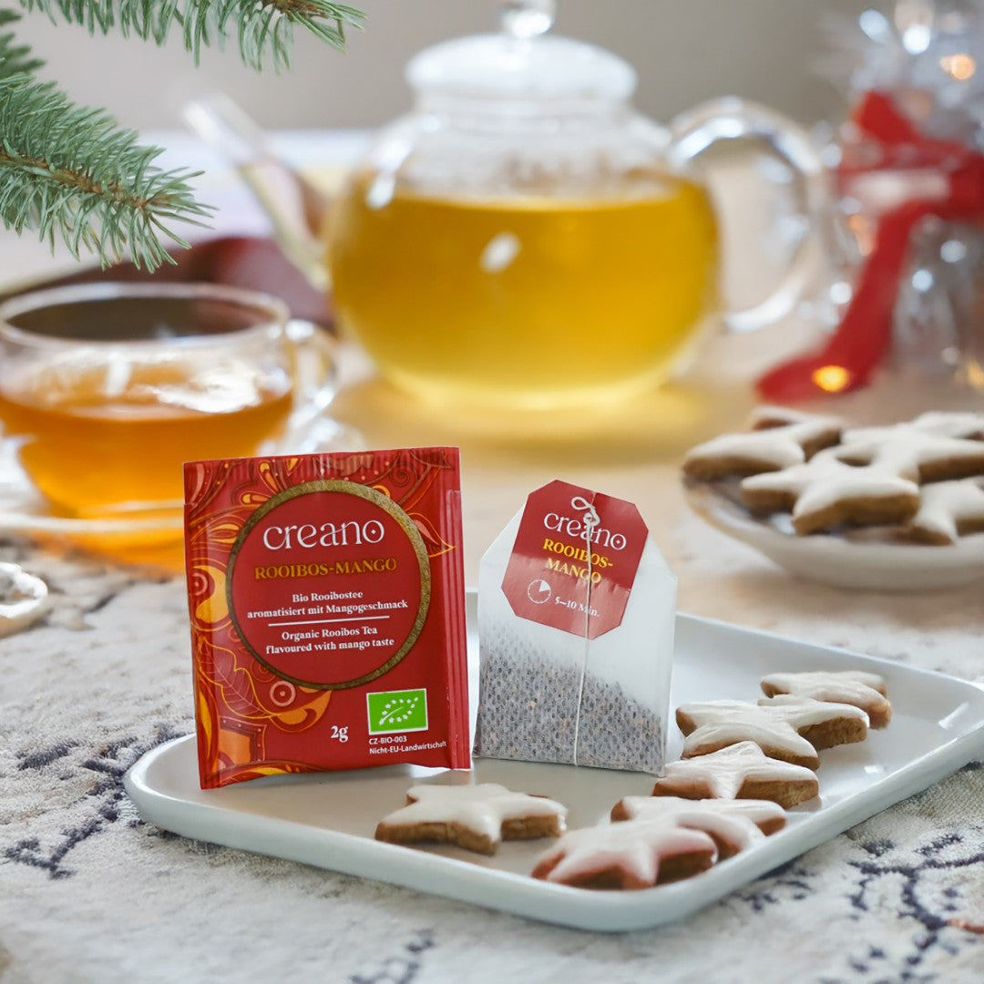 Creano Bio Tee Adventskalender "Weihnachtshaus" - 24 verschiedene BIO Tees - Kräutertee, Früchtetee, Grüner Tee, Weißer Tee, Schwarzer Tee, Chai *¹ - Creano