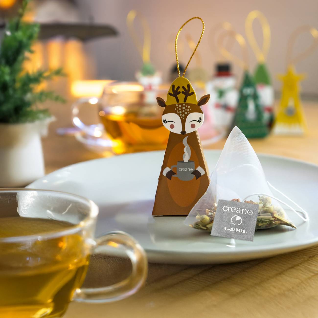 Christmas Bio Kräutertee 9er Pyramiden Geschenkset „ORGANIC HERBAL TEA“ - 9 Bio-Pyramiden-Teebeutel in 9 unterschiedlichen Sorten - 22,5g*² - Creano