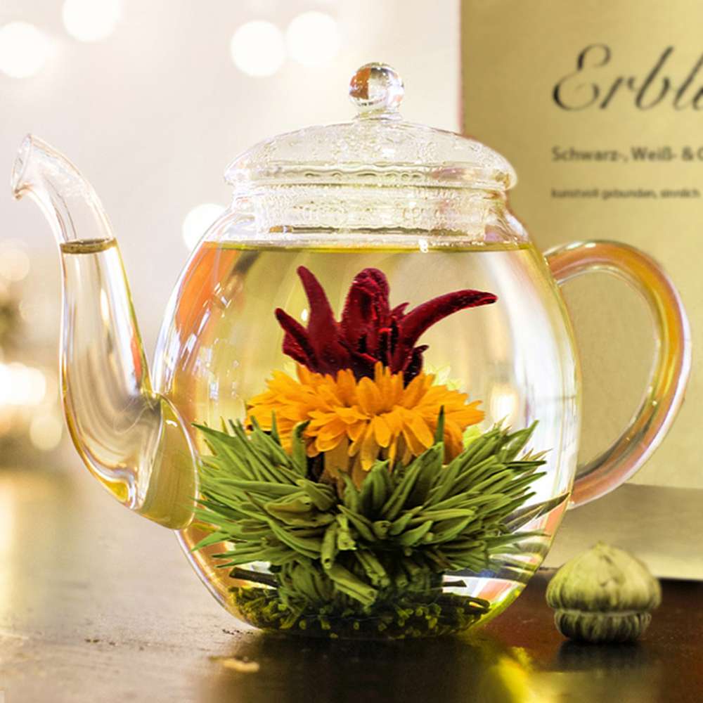 Creano Fleurs de thé Mix - Set cadeau Thé fleuri avec verseuse en verre Thé  vert aromatisé aux fruits (roses de thé en 6 sortes), Blooming Tea, cadeau